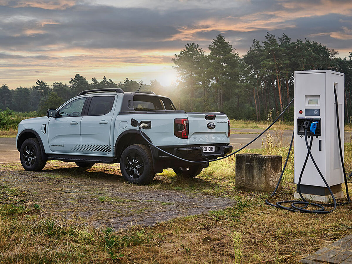 Ford Pro revolutioniert mit Weltpremiere des Ranger PHEV die Kundenerfahrung im europäischen Pick-Up-Segment error_file_does_not_exist