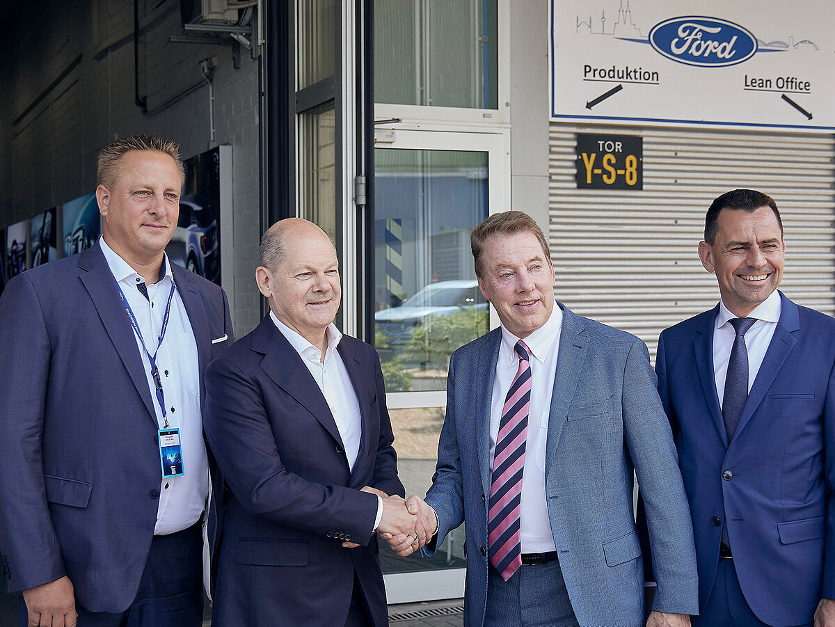 Bundeskanzler Olaf Scholz und William Clay Ford Jr. eröffnen das Electric Vehicle Center in Köln error_file_does_not_exist