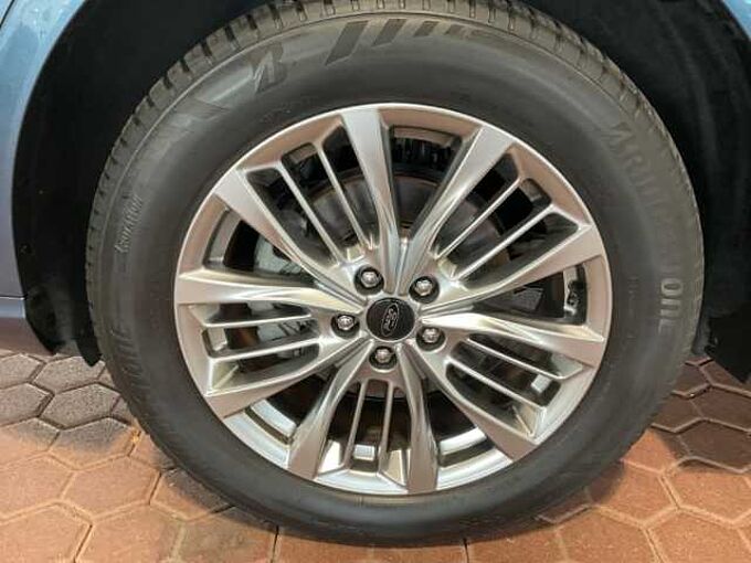 Ford Kuga Plug-In Hybrid Vignale PDC. RÜCKF. NAVI. Winter-P 