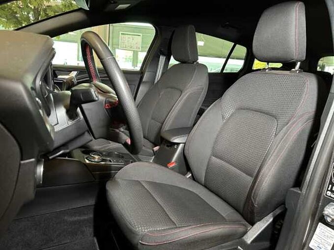 Ford Focus Turnier ST-Line+Automatik+AHK+PDC+Navi