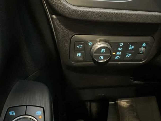 Ford Kuga ST-Line X NAVI. PDC. RÜCKF. Frontkamera + Sitzheizung 