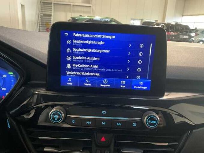 Ford Kuga ST-Line X NAVI. PDC. RÜCKF. Frontkamera + Sitzheizung 