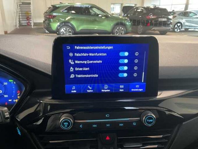 Ford Kuga ST-Line X NAVI. PDC. RÜCKF. Frontkamera + Sitzheizung 