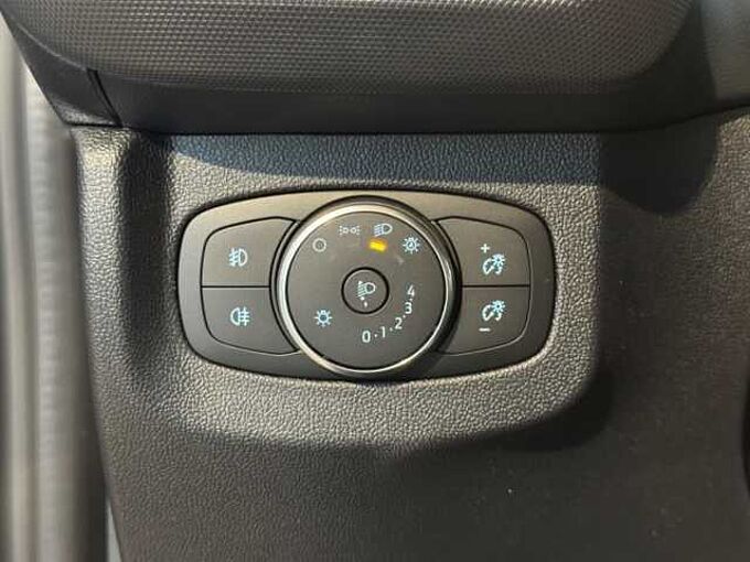 Ford Tourneo Courier BEV Titanium   Tempomat-adaptiv+KeyFree+Navi 