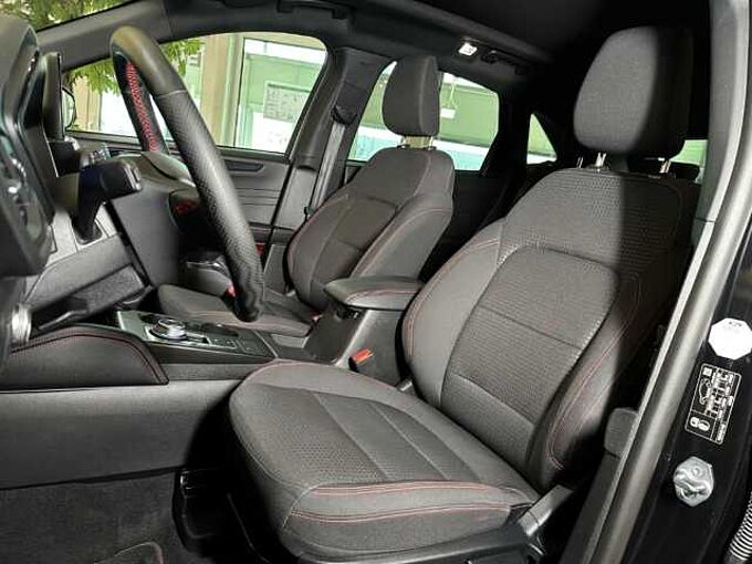 Ford Kuga ST-Line+Allrad+Pano+AHK+Key-Free+Kamera 