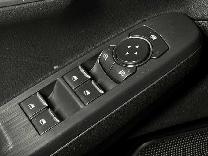 Ford Kuga Cool&Connect+Automatik+AHK+PDC+Winter-P.