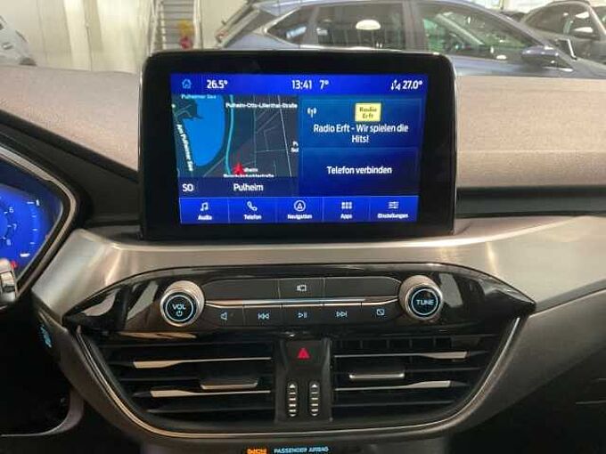 Ford Kuga Titanium Winter-P, R&Uuml;CKF. NAVI. PDC. Allwetterreifen 