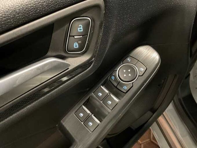 Ford Kuga FHEV ST-Line 4X4 NAVI. PDC. R&Uuml;CKF. Winter-P 