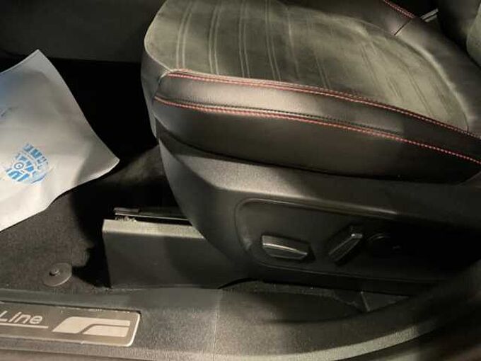 Ford Kuga Plug-In Hybrid ST-Line X Pano. Winter-P. R&Uuml;CKF. PDC.NAVI 