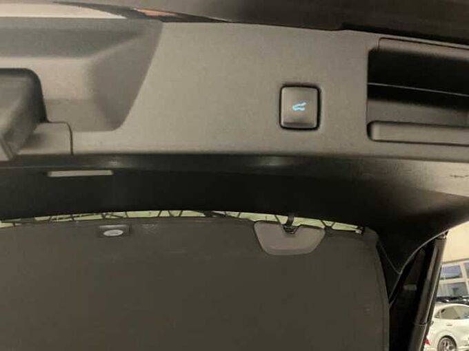 Ford Kuga Plug-In Hybrid ST-Line X Pano. Winter-P. RÜCKF. PDC.NAVI