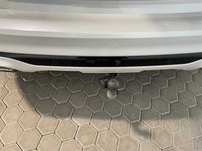 Ford Kuga Plug-In Hybrid Vignale elektr AHK. NAVI. R&Uuml;CKF. Winter-P 