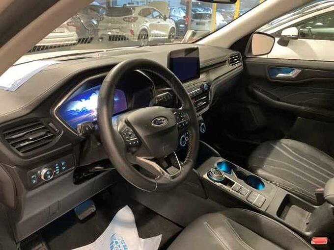 Ford Kuga Plug-In Hybrid Vignale Pano. RÜCKF. NAVI. PDC. Frontkamera