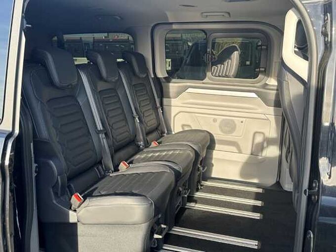 Ford Tourneo Custom Bus 320 L1 Titanium X FWD+8 Sitzer 