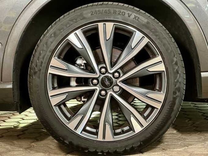 Ford Kuga ST-Line X+Pano+AHK+Head-Up+B&O+Key-Free