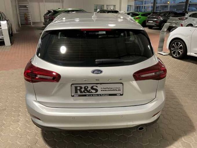 Ford Focus Turnier Titanium 4J Garantie RÜCKF. PDC NAVI.