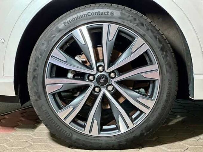 Ford Kuga Vignale+Pano+AHK+B&O+Head-Up+Key-Free 