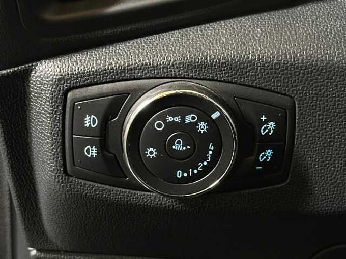 Ford EcoSport ST-Line+Automatik+AHK+Schiebedach+Kamera 