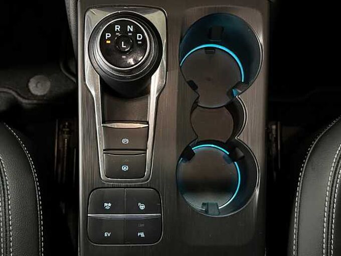 Ford Kuga Titanium X+Automatik+AHK+B&O+Kamera+Navi 