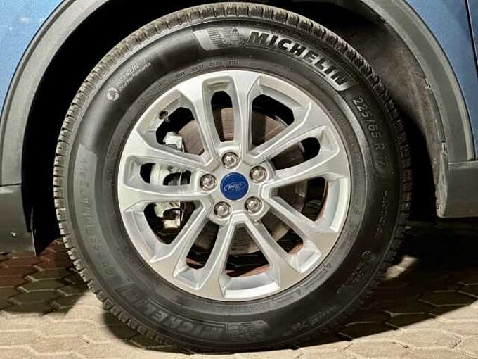 Ford Kuga Titanium X+Automatik+AHK+B&O+Kamera+Navi 