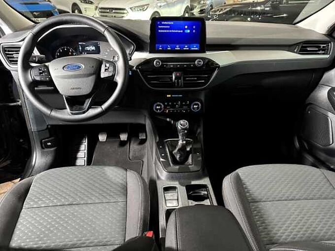 Ford Kuga Cool&Connect+PDC+Navi+Winter-P.+Tempo 