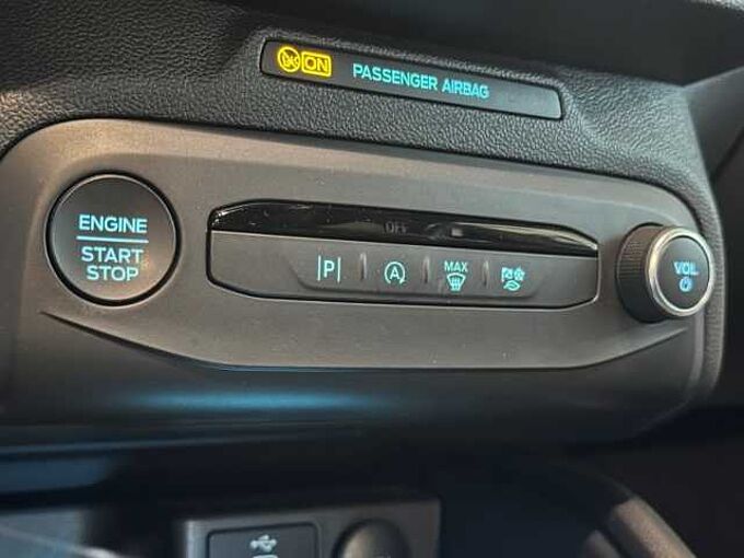 Ford Focus ST-Line+Kamera+Navi+Winter-P.+Tempo 