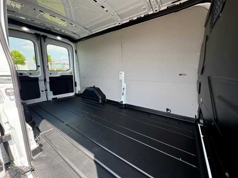 Ford Transit Kasten 350 L3 Trend Automatik+Tempomat Kasten 350 L3 Trend Automatik+Tempomat+Klimaautomatik