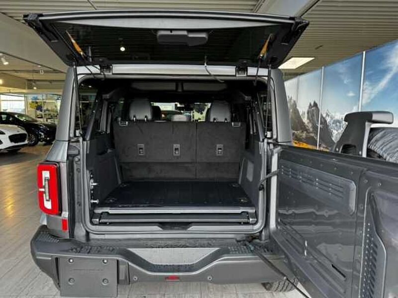 Ford Bronco Outer Banks 4x4 KeyFree+Diff. +360°Kamera+B&O+LED+Navi Outer Banks 4x4 LED+Differential+360°+B&O+KeyFree+Navi