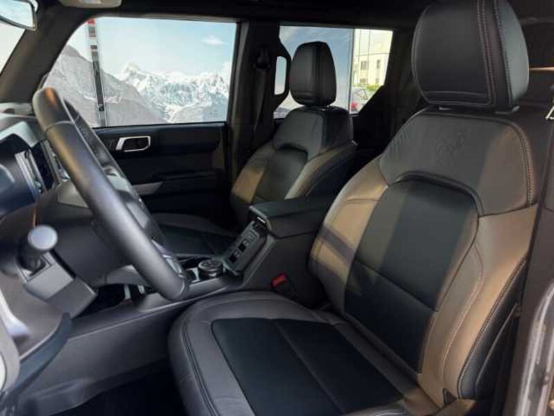 Ford Bronco Outer Banks 4x4 KeyFree+Diff. +360°Kamera+B&O+LED+Navi Outer Banks 4x4 LED+Differential+360°+B&O+KeyFree+Navi