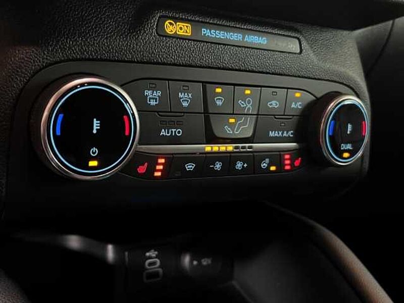 Ford Kuga ST-Line+Automatik+Navi+LED+Key-Free+PDC ST-Line+Automatik+Navi+LED+Key-Free+PDC