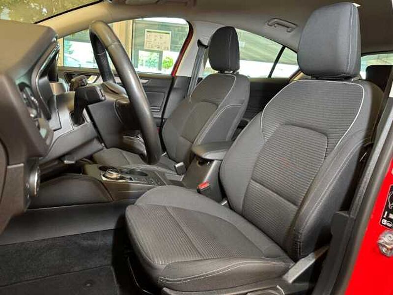 Ford Focus Titanium+Automatik+Navi+Kamera+Key-Free