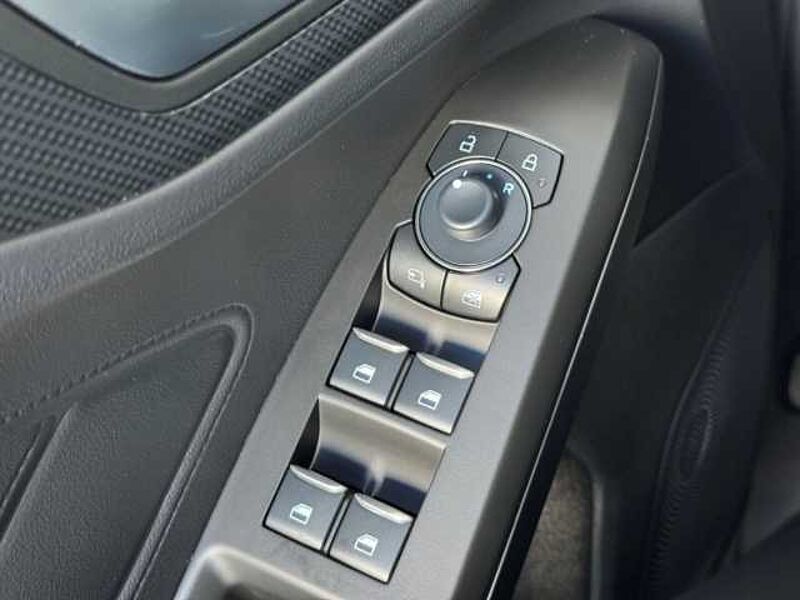 Ford Focus ST-Line X Turnier KeyFree+Tempomat-adapt. +TOTW+LED+Navi