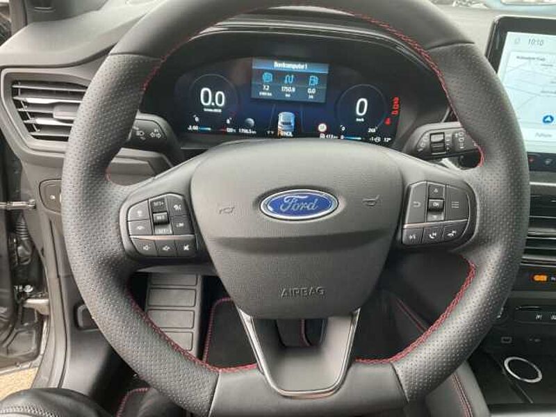 Ford Focus ST-Line X AHK. Pano. Winter-P. Rückf.