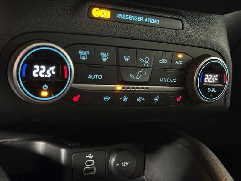 Ford Kuga Cool&Connect+5J. Garantie*+Navi+PDC