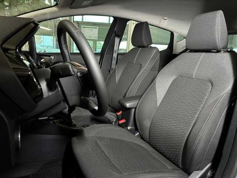 Ford Fiesta Titanium+Rückfahrkamera+Winter-P. +Tempo