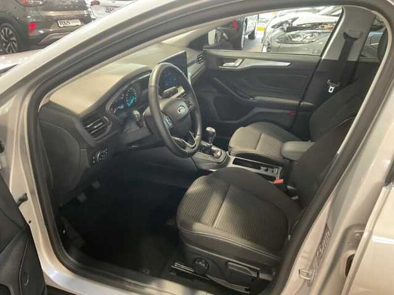 Ford Focus Titanium+Navi+LED+Kamera+KeylessGO+Sitzheizung