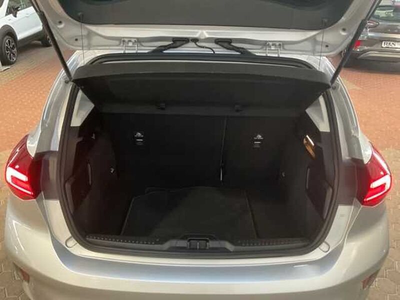 Ford Focus Titanium+Navi+LED+Kamera+KeylessGO+Sitzheizung