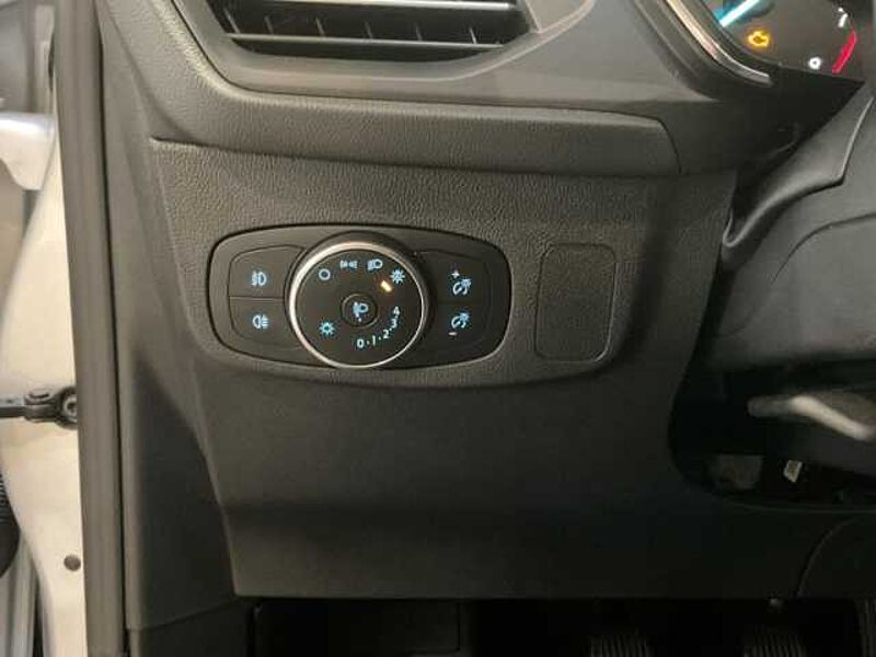 Ford Focus Titanium+Navi+LED+Kamera+KeylessGO+Sitzheizung