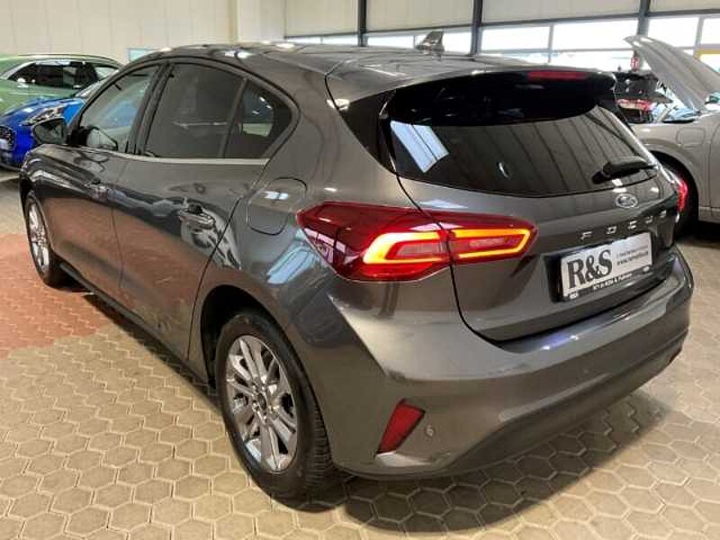 Ford Focus Titanium+Navi+LED+Kamera+KeylessGO+Sitzheizung