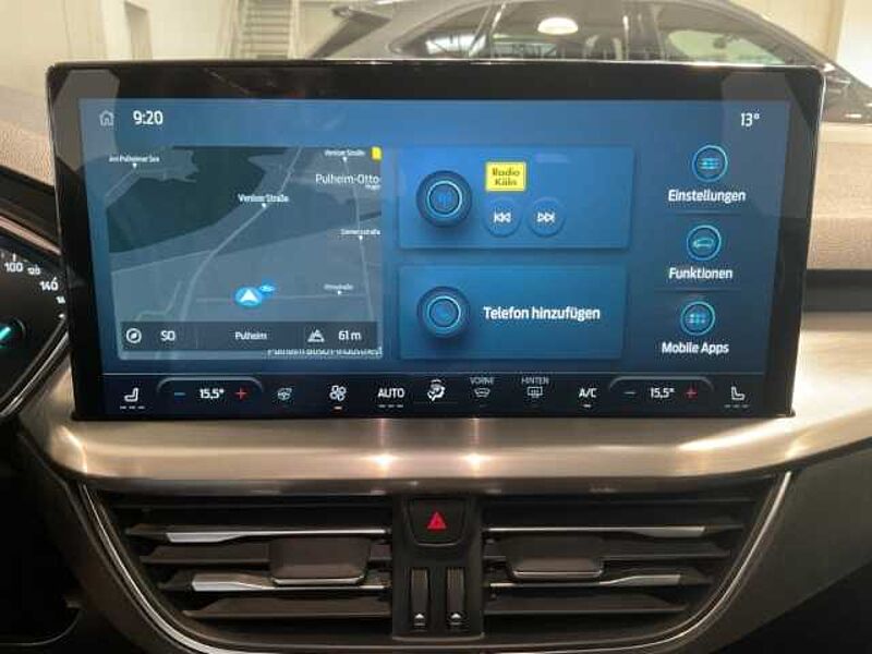 Ford Focus Titanium Winter-P. RÜCKF. PDC. NAVI. Allwetterreifen