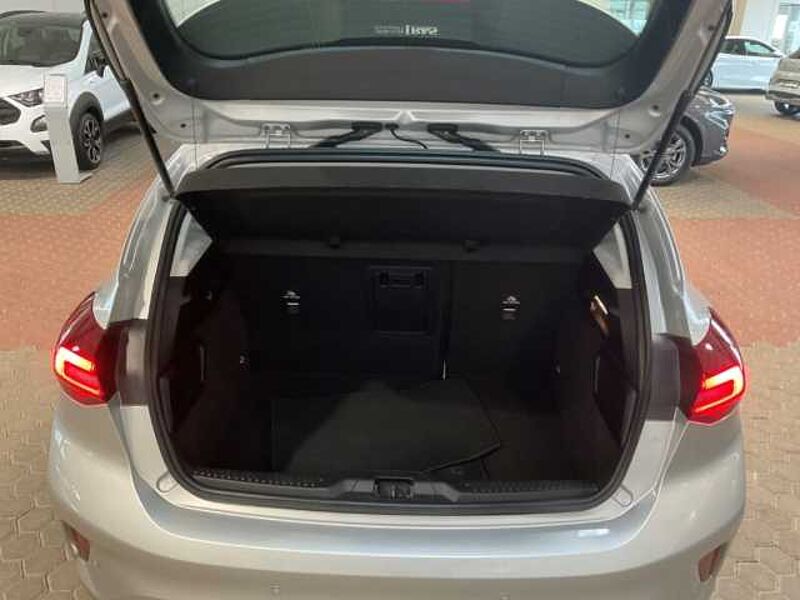 Ford Focus Titanium Winter-P. RÜCKF. PDC. NAVI. Allwetterreifen