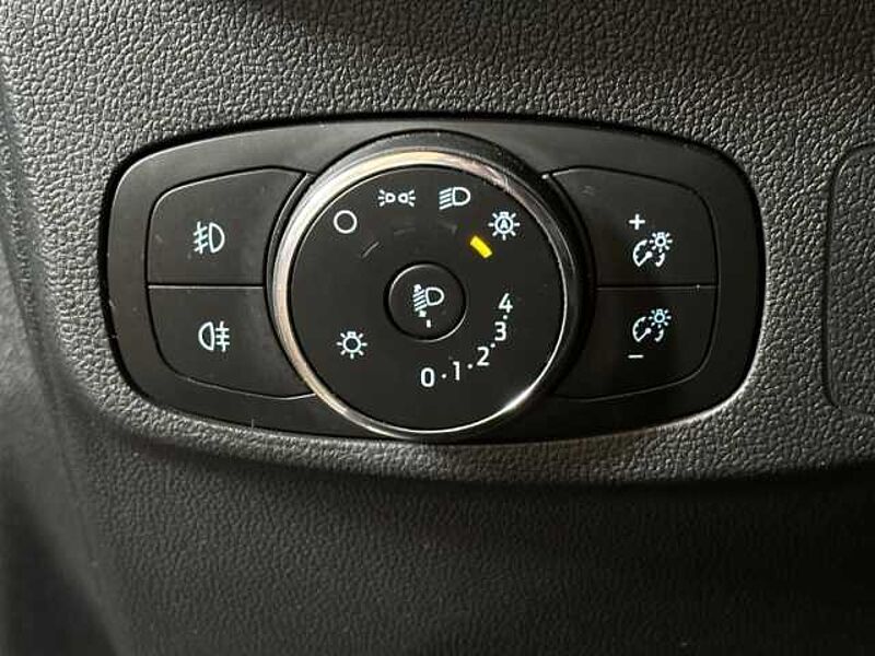 Ford Focus Turnier ST-Line+Automatik+AHK+PDC+Navi