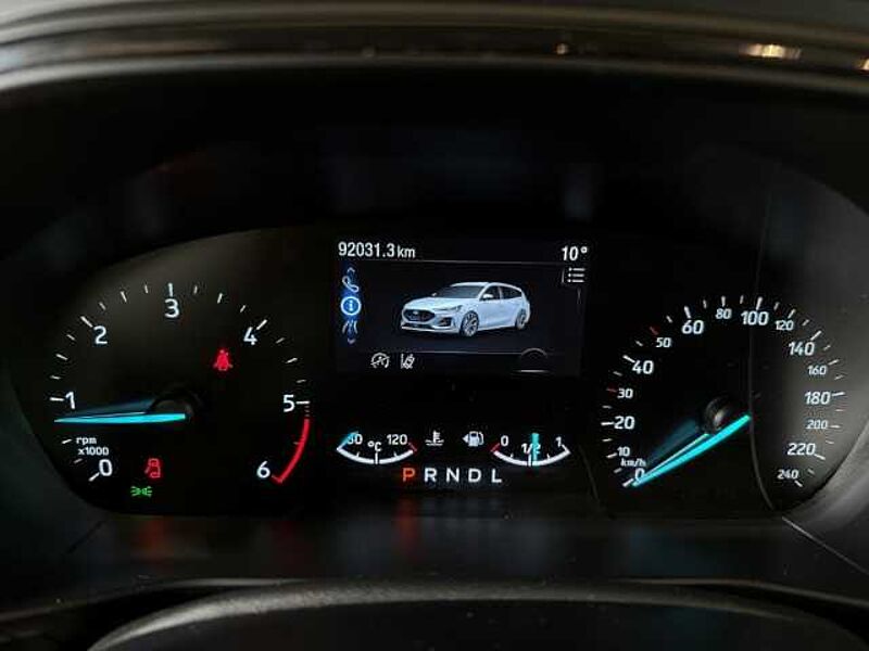 Ford Focus Turnier ST-Line+Automatik+AHK+PDC+Navi