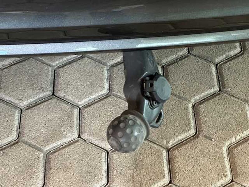 Ford Focus Turnier ST-Line+Automatik+AHK+PDC+Navi