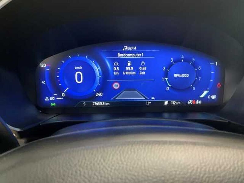 Ford Kuga Titanium X RÜCKF. NAVI. Winter-P. PDC. Allwetterreifen