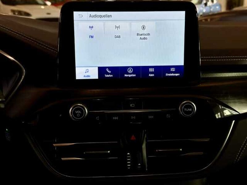 Ford Kuga Vignale+Automatik+AHK+B&O+Head-Up+Key-Free