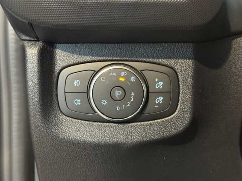 Ford Tourneo Courier BEV Titanium Rückfahrkamera+Klima+KeyFree