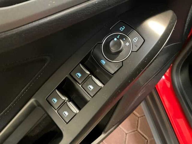 Ford Focus Cool & Connect Winter-P. PDC vorne + hinten