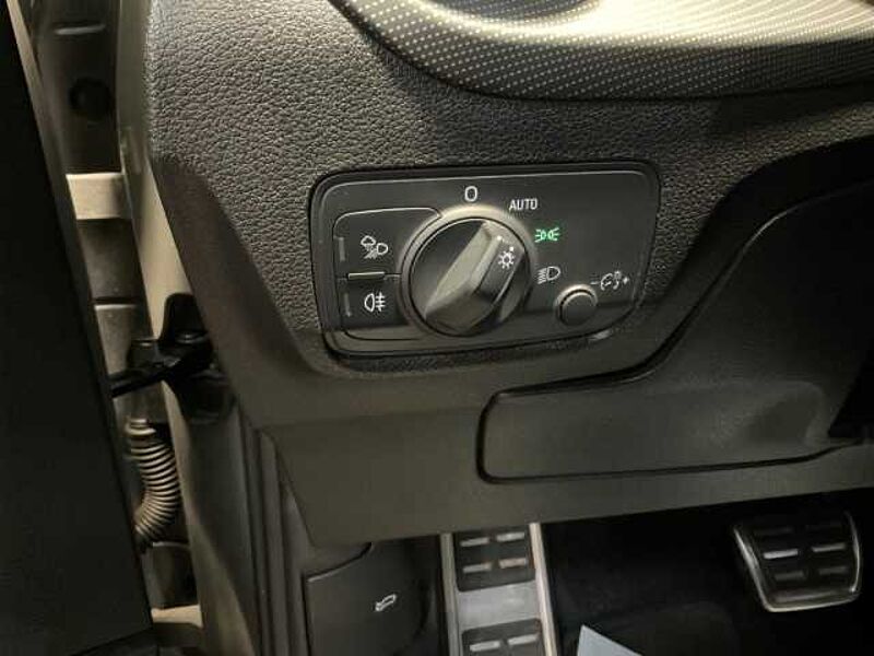 Audi SQ2 2.0 TFSI quattro NAVI. PDC. Sitzheizung. elektr. Heckklappe