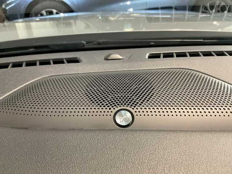 Ford Kuga Plug-In Hybrid Vignale NAVI. PDC. RÜCKF. Sitzheizung