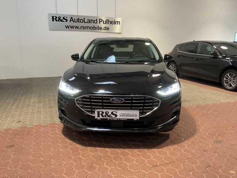 Ford Focus Titanium RÜCKF .PDC. NAVI. +4 Jahre Garantie